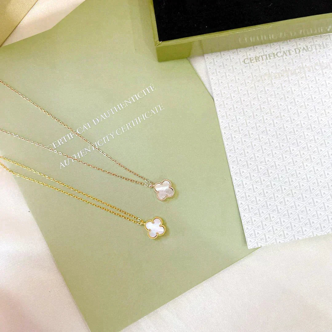 ¡®Veyra Jewelry¡¯CLOVER MINI 9.5MM WHITE MOTHER-OF-PEARL NECKLACE