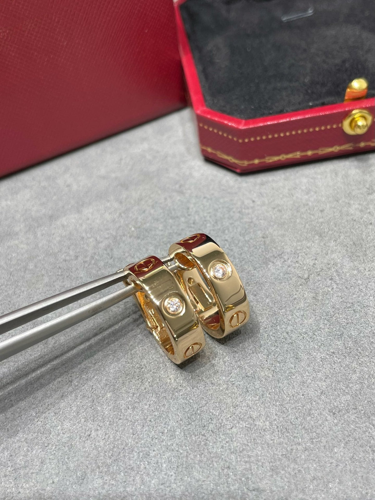 ¡®Veyra Jewelry¡¯LOVE 5.5MM 1 DIAMOND EARRINGS