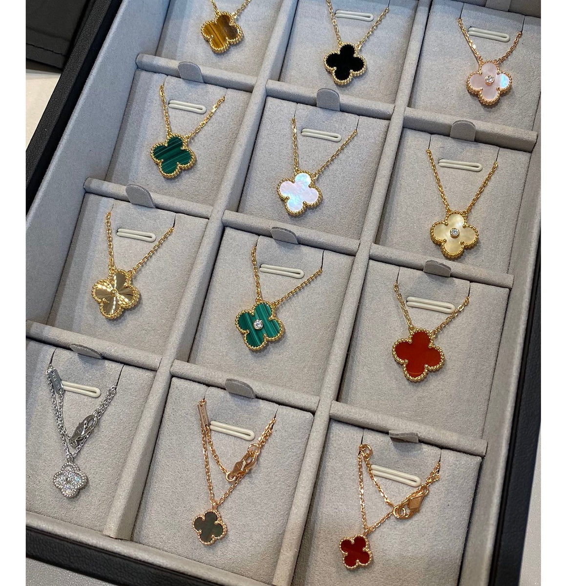 ¡®Veyra Jewelry¡¯CLOVER 15MM LASER NECKLACE