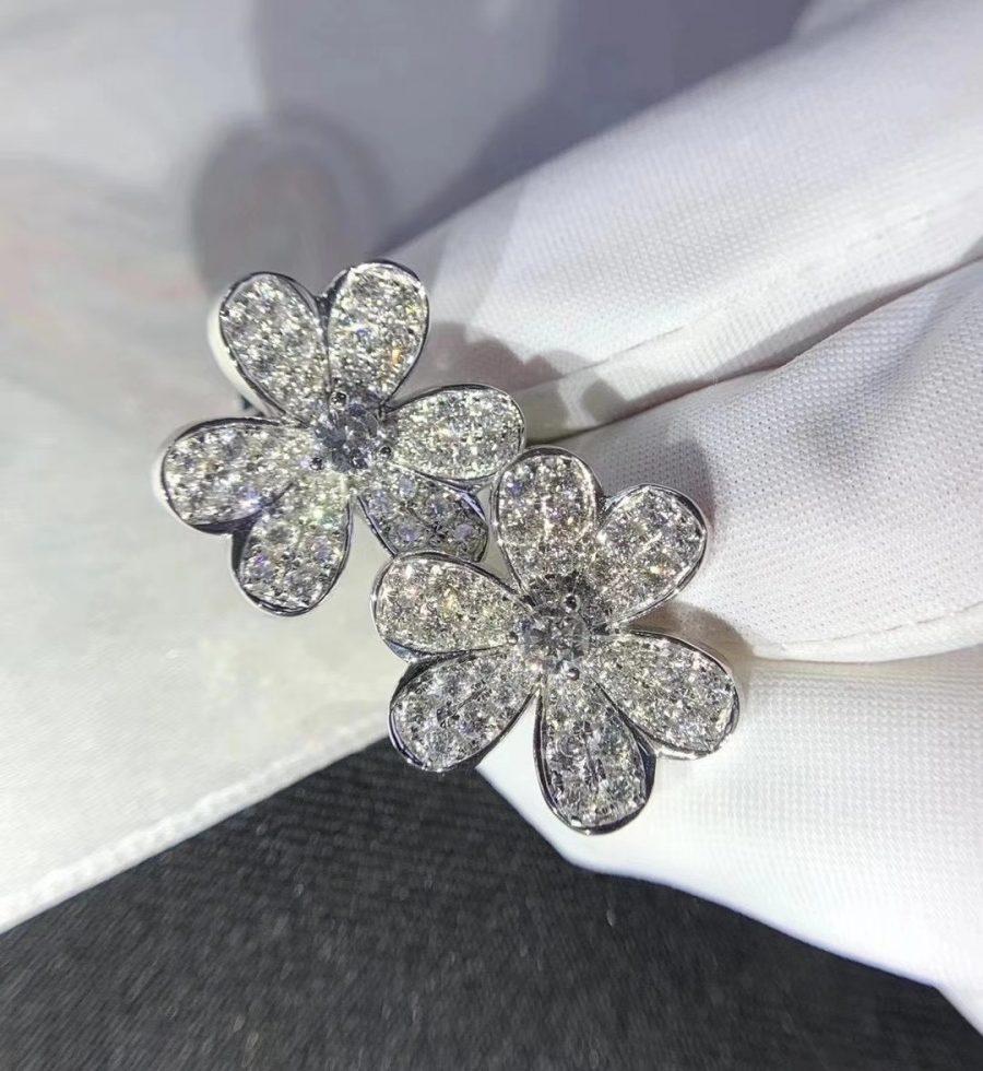 ¡®Veyra Jewelry¡¯FRIVOLE SILVER FLOWER DIAMOND EARRINGS