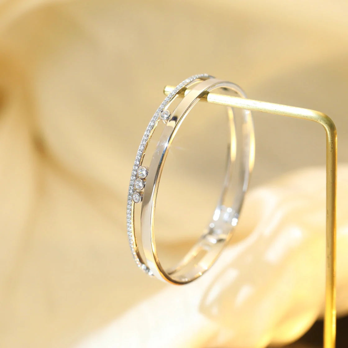 [Veyra Jewelry]Move Romane Diamond Bangle Bracelet