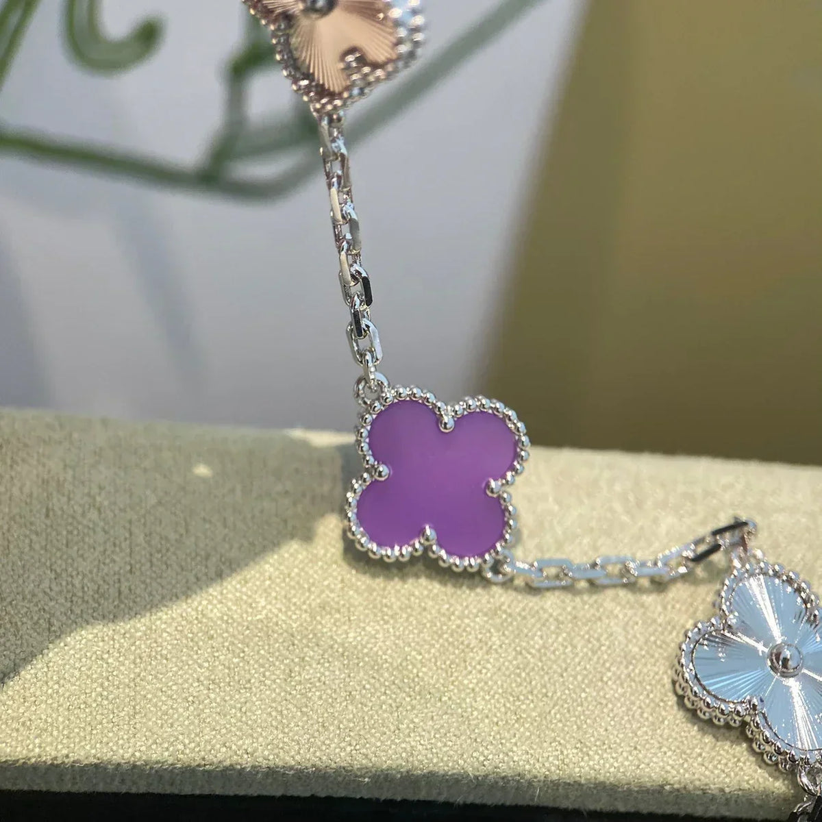 [Veyra Jewelry]New  CLOVER 5 MOTIF VIOLET BRACELET COLLECTION