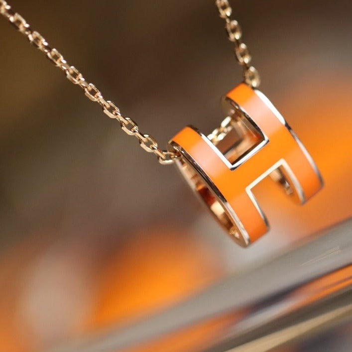 ¡®Veyra Jewelry¡¯POP H PEDANT PINK GOLD