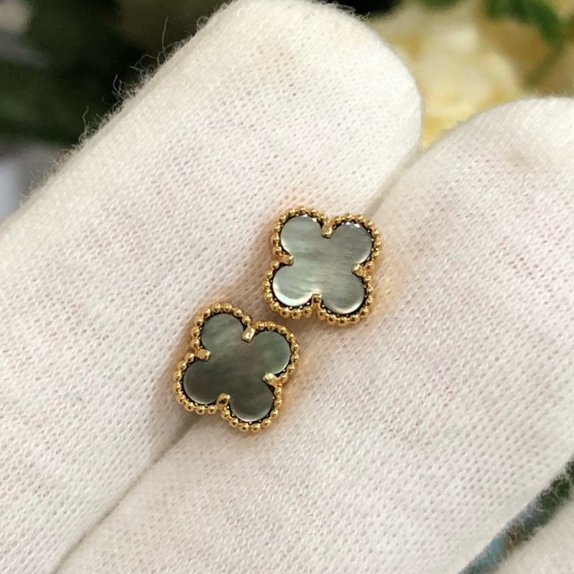 ¡®Veyra Jewelry¡¯CLOVER MINI GOLD EARRINGS