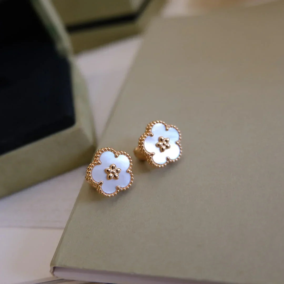 [Veyra Jewelry]LUCKY WHITE MOP EARRINGS