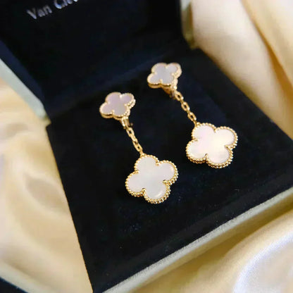 ¡®Veyra Jewelry¡¯CLOVER 2 MOTIF WHITE MOP EARRINGS