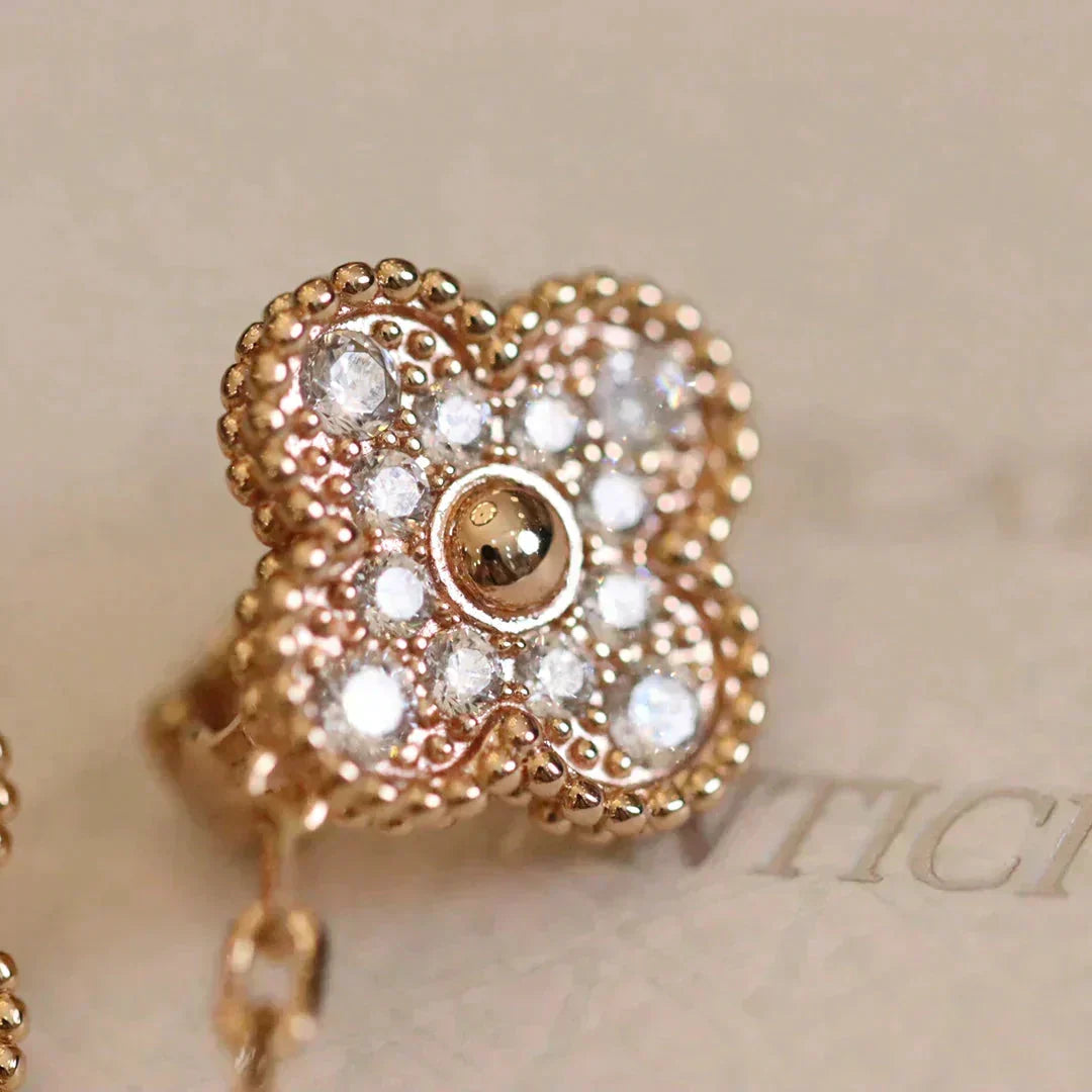 ¡®Veyra Jewelry¡¯CLOVER MEDIUM 1 MOTIFS FUll DIAMOND EARRINGS