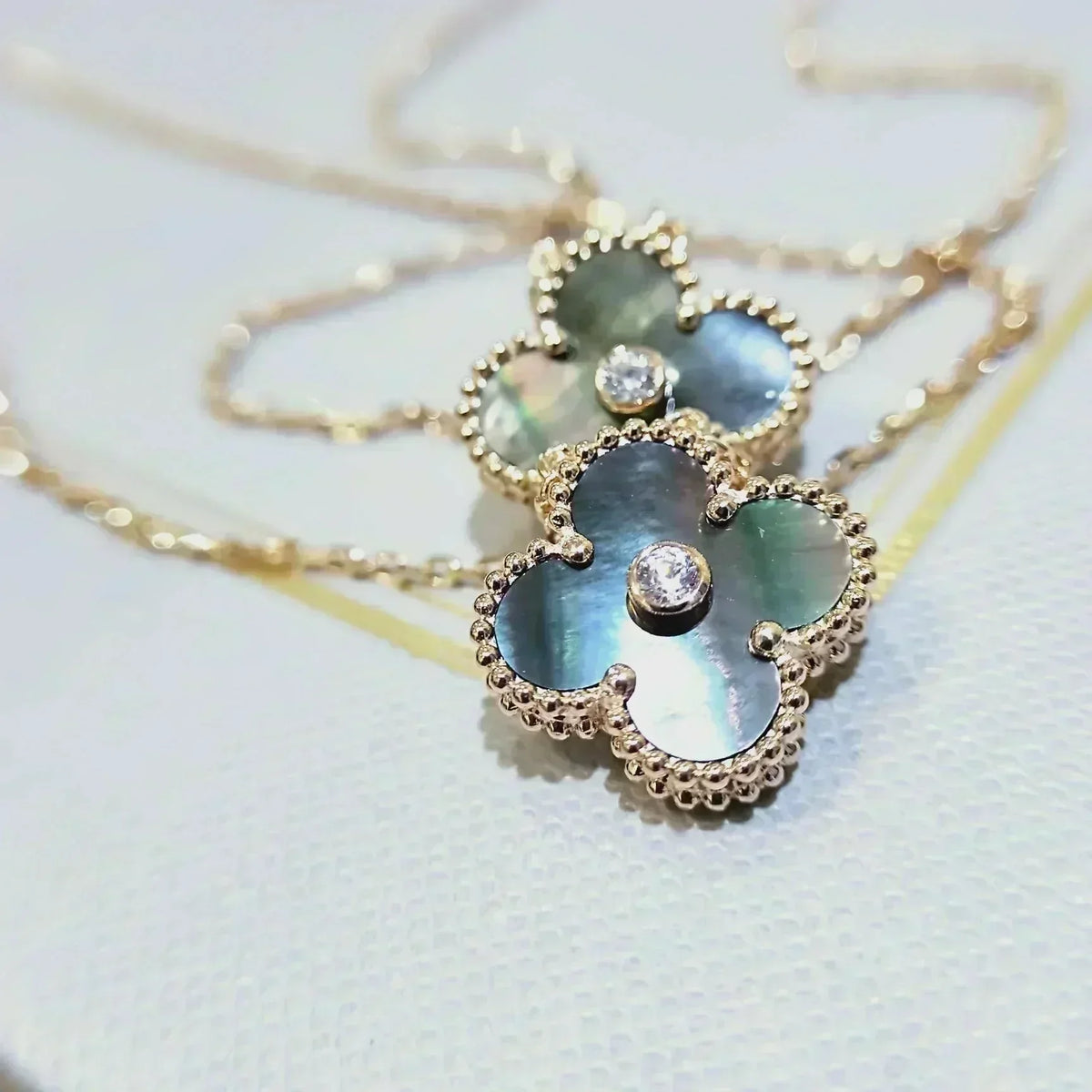 ¡®Veyra Jewelry¡¯CLOVER 15MM DIAMOND AND MOTHER-OF-GREY NECKLACE