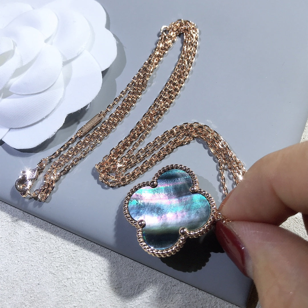 ¡®Veyra Jewelry¡¯CLOVER 25MM GOLD DARK MOP BIG CLOVER NECKLACE