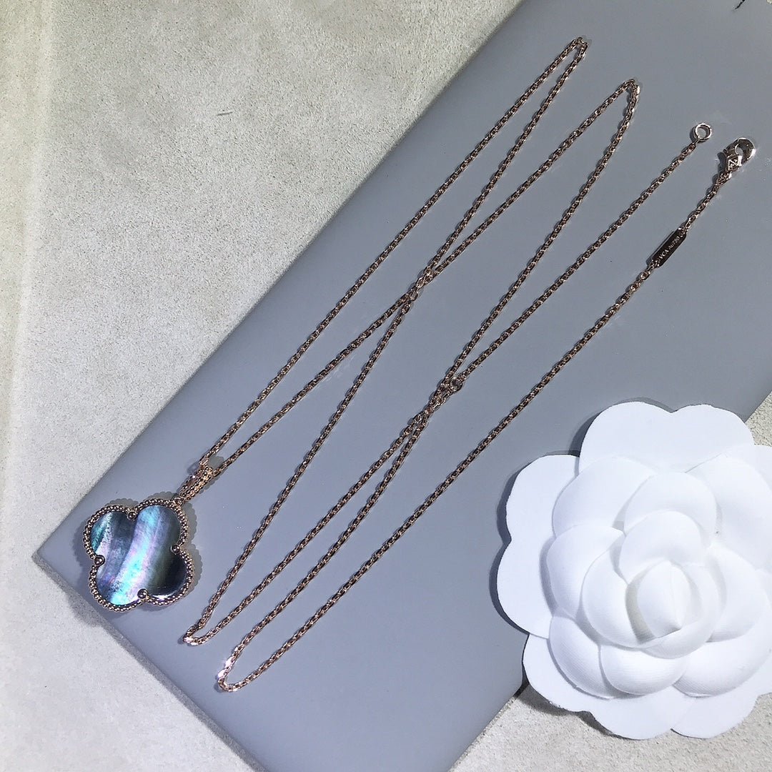 ¡®Veyra Jewelry¡¯CLOVER 25MM GOLD DARK MOP BIG CLOVER NECKLACE