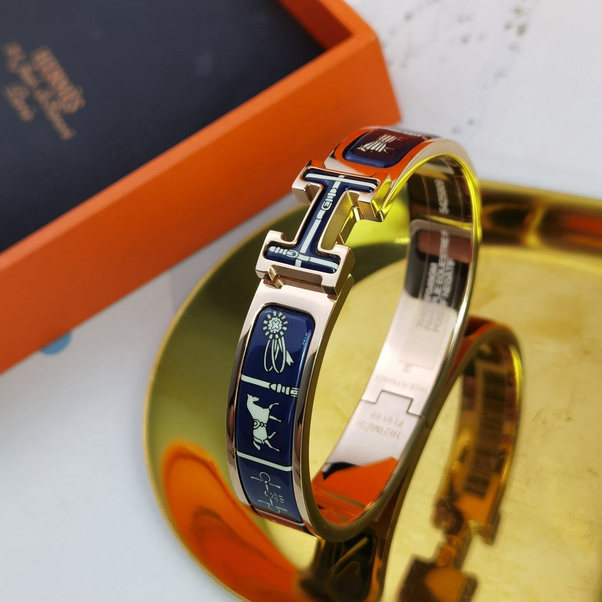 ¡®Veyra Jewelry¡¯H COUVERTURES DARK BLUE BRACELET