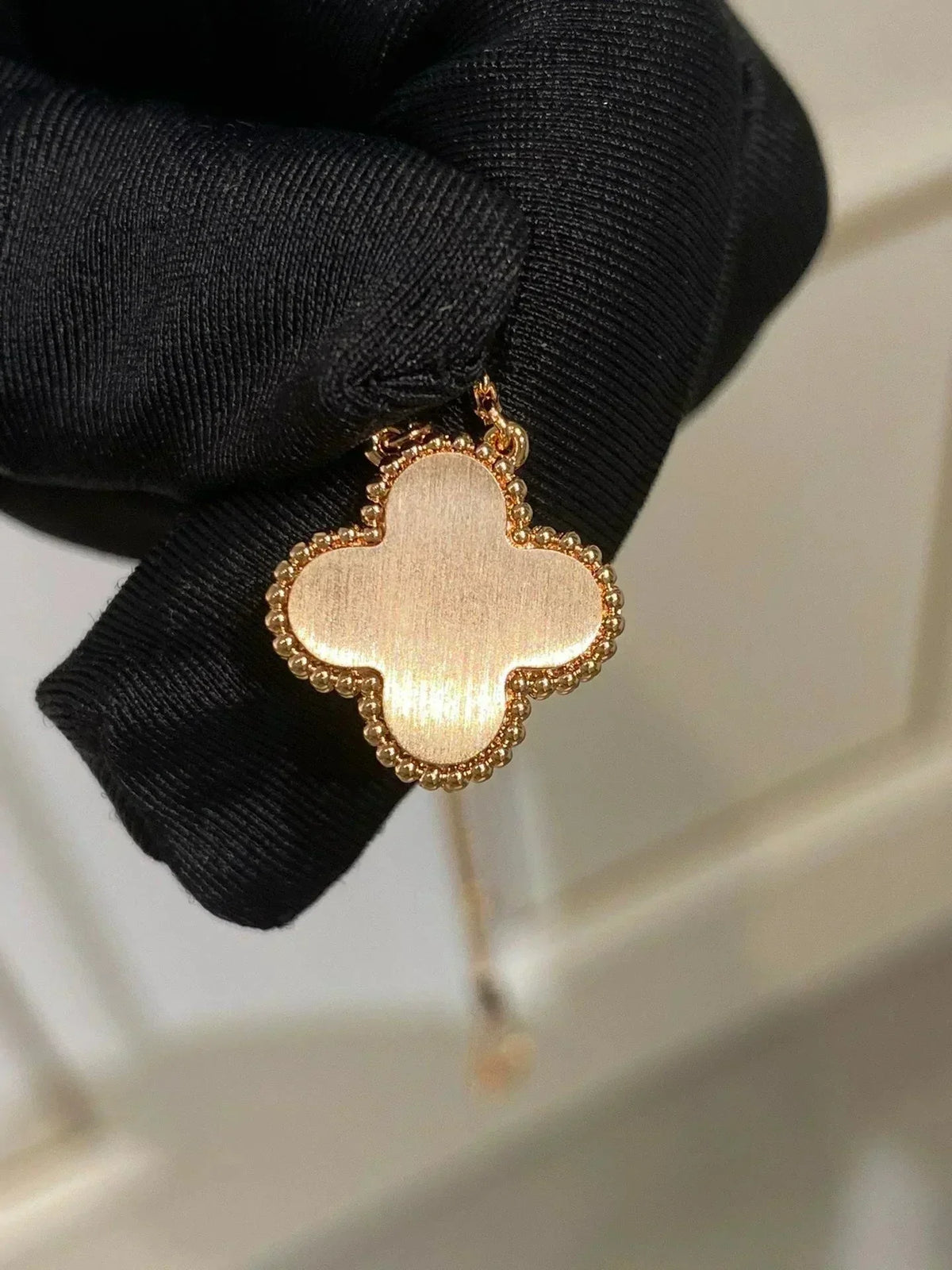 ¡®Veyra Jewelry¡¯CLOVER 15MM DIAMOND RHODONITE NECKLACE