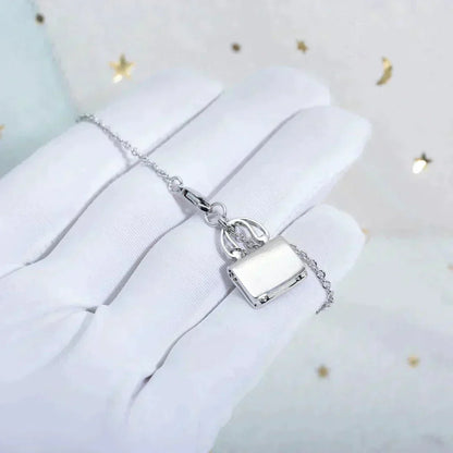 ¡®Veyra Jewelry¡¯AMULETTE PEDANT SILVER NECKLACE