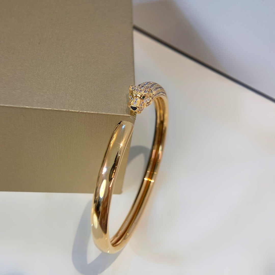 ¡®Veyra Jewelry¡¯PANTHERE GOLD DIAMOND OPEN BRACELET
