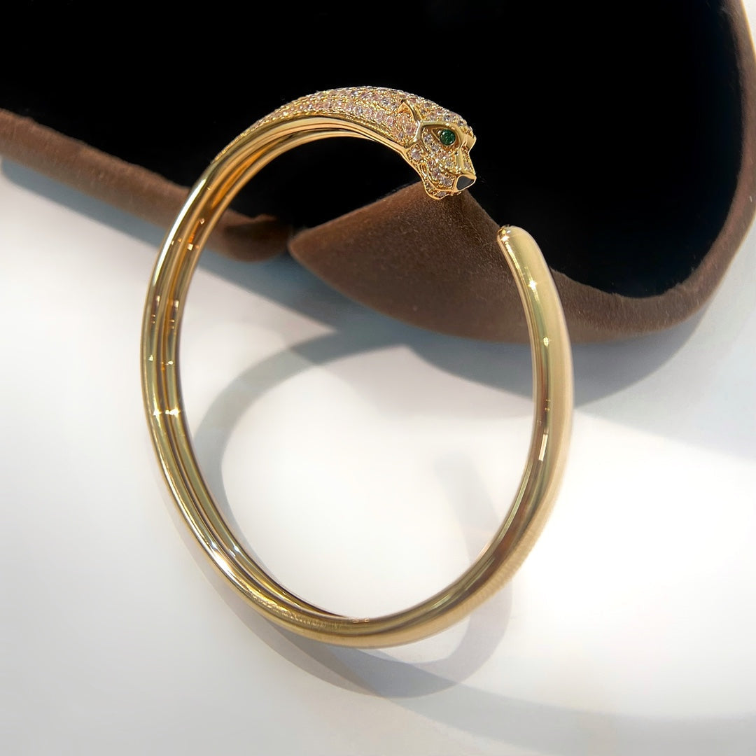 ¡®Veyra Jewelry¡¯PANTHERE GOLD DIAMOND OPEN BRACELET