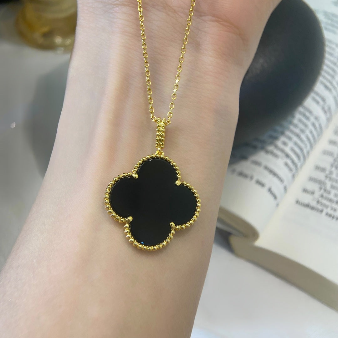 ¡®Veyra Jewelry¡¯CLOVER 25MM NECKLACE GOLD ONYX