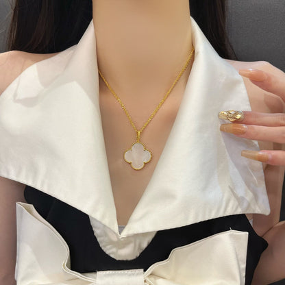 ¡®Veyra Jewelry¡¯CLOVER 25MM MOP LARGE PENDANT NECKLACE