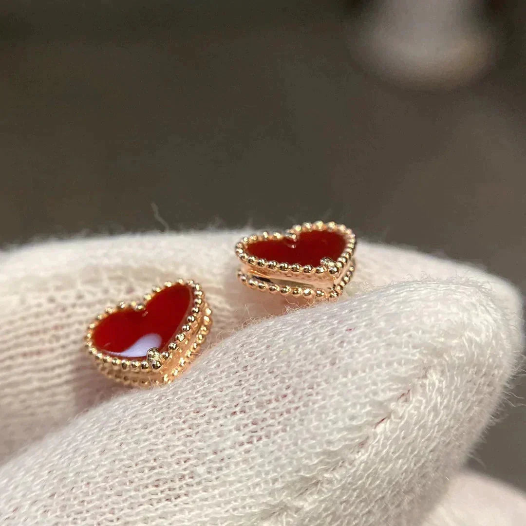 ¡®Veyra Jewelry¡¯HEART CARNELIAN STUD EARRINGS