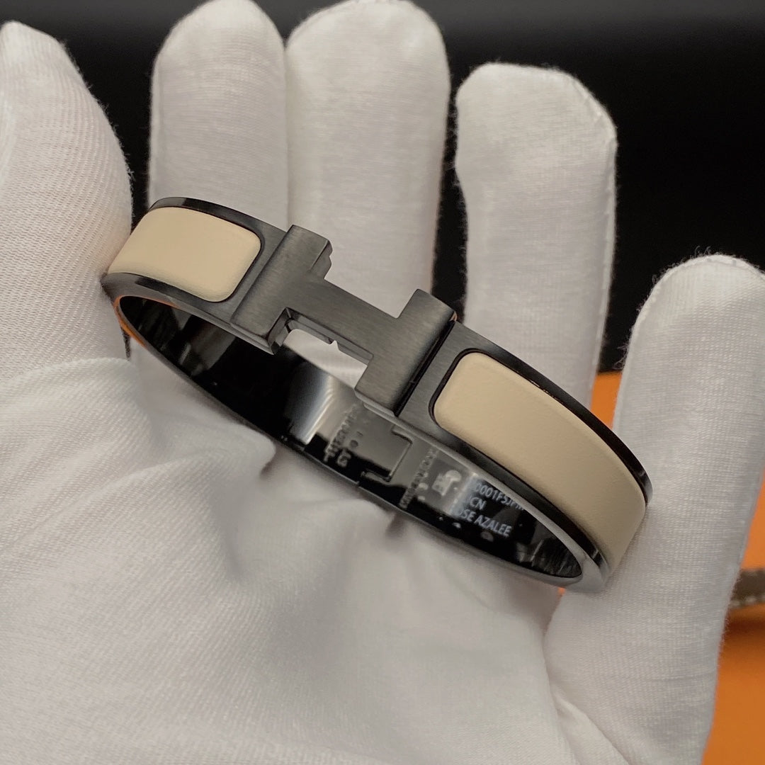 ¡®Veyra Jewelry¡¯H BRACELET 12MM BLACK BEIGE CERAMIC