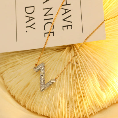 ¡®Veyra Jewelry¡¯VOLT SILVER DIAMOND PEDANT NECKLACE