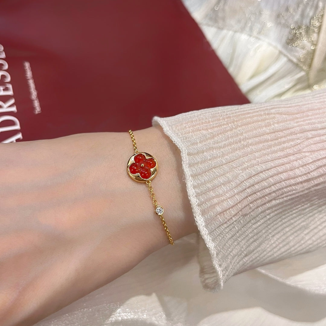 ¡®Veyra Jewelry¡¯SUN PEDANT CARNELIAN BRACELET