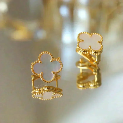¡®Veyra Jewelry¡¯CLOVER MEDIUM 1 MOTIFS  WHITE MOP STUD EARRINGS