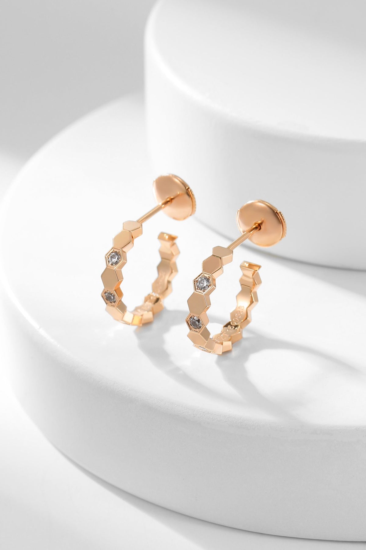¡®Veyra Jewelry¡¯BEE LOVE DIAMOND HOOP EARRINGS
