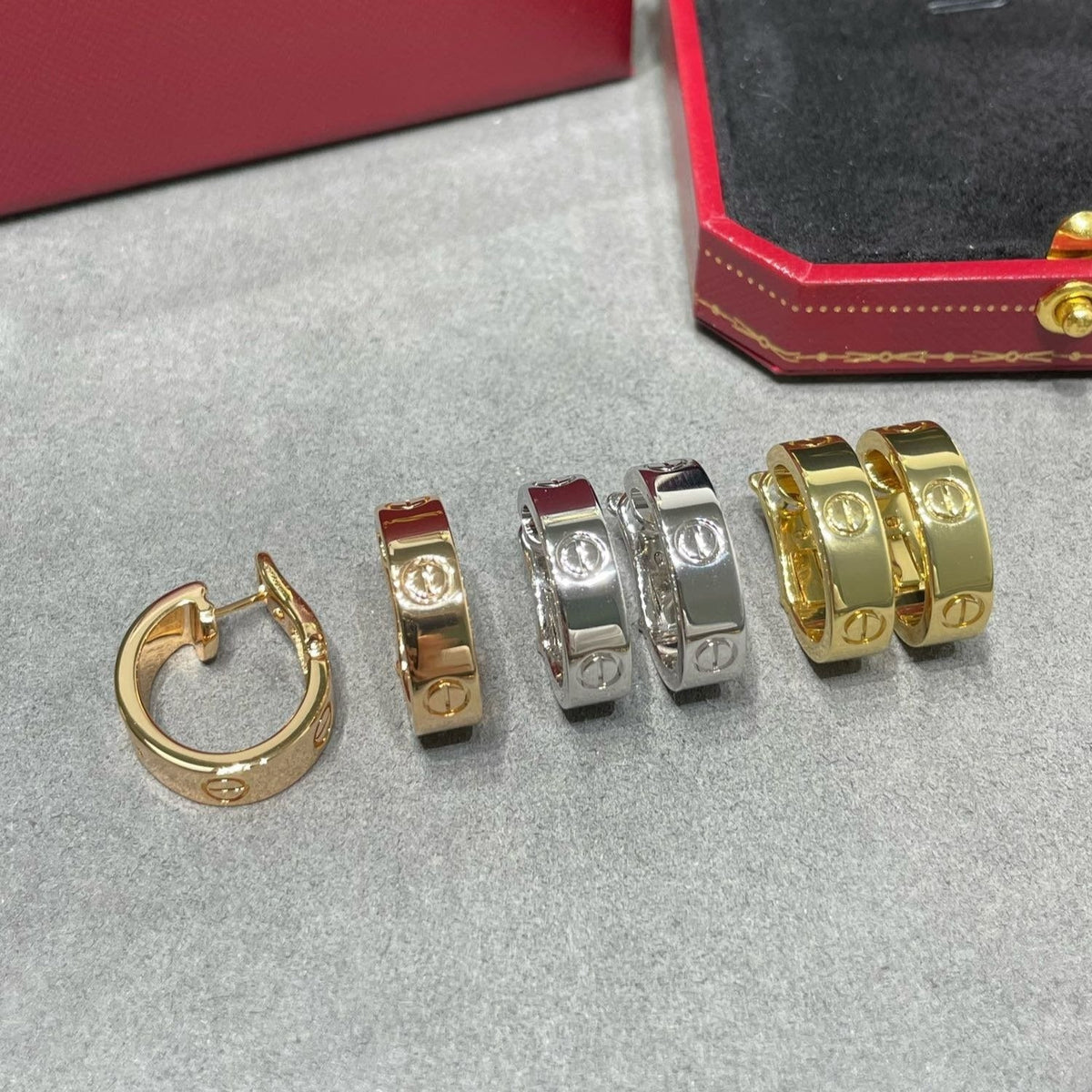 ¡®Veyra Jewelry¡¯LOVE 5.5MM EARRINGS