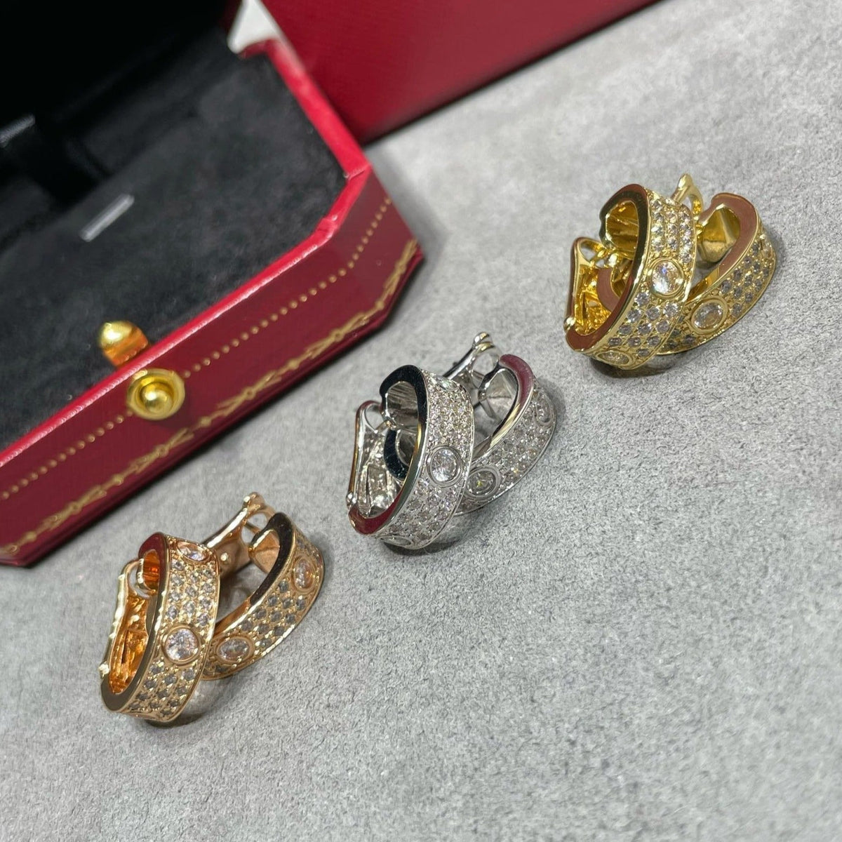 ¡®Veyra Jewelry¡¯LOVE 5.5MM DIAMOND PAVED EARRINGS