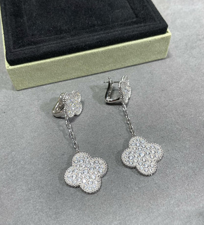 ¡®Veyra Jewelry¡¯CLOVER 2 MOTIFS DIAMOND PAVED SILVER EARRINGS