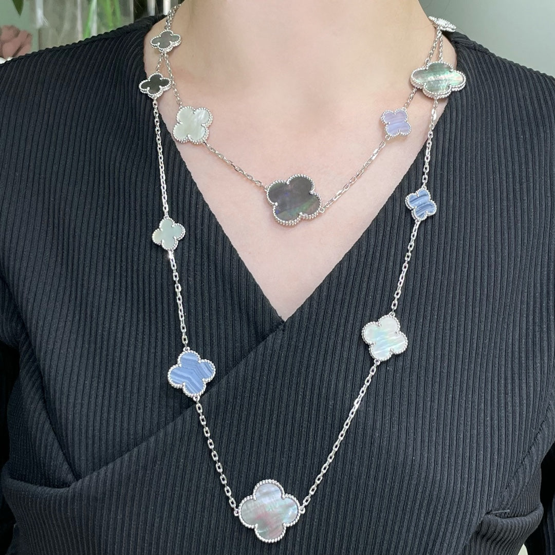 ¡®Veyra Jewelry¡¯CLOVER 16 MOTIF CHALCEDONY MOP SILVER NECKLACE