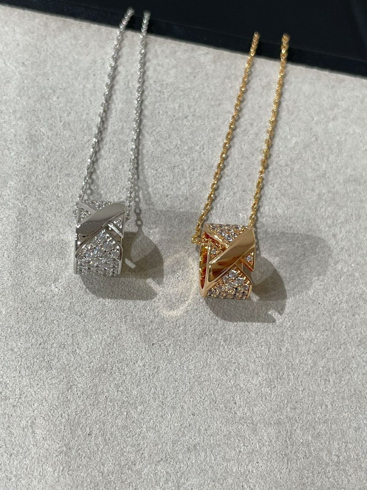 ¡®Veyra Jewelry¡¯LIENS EVIDENCE DIAMOND PAVED NECKLACE