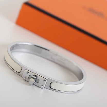 ¡®Veyra Jewelry¡¯HM KELLY WHITE BRACELET