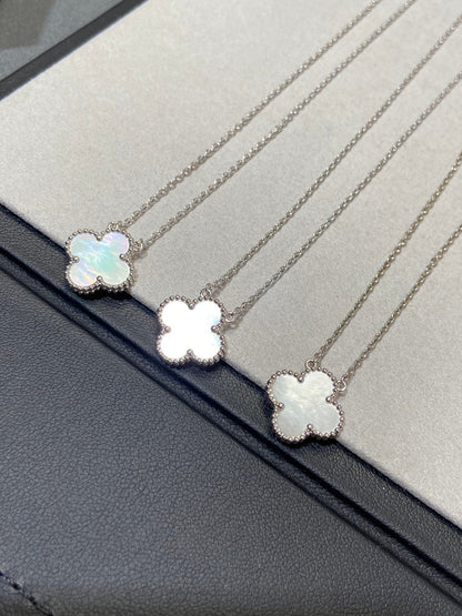 ¡®Veyra Jewelry¡¯CLOVER MEDIUM SILVER WHITE MOP NECKLACE