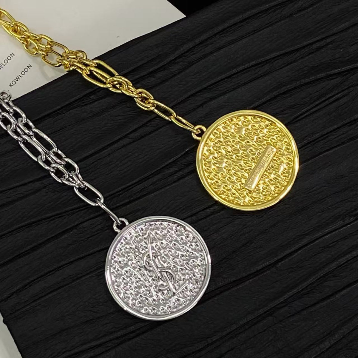[Veyra Jewelry]Double-Chain Disc Pendant Necklace