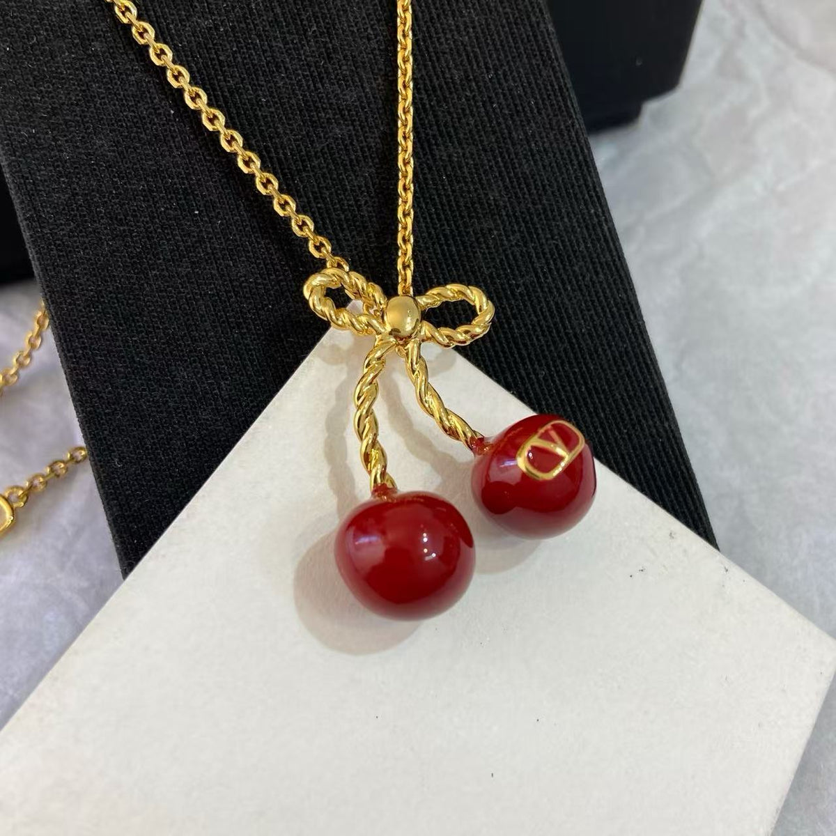 [Veyra Jewelry]Red Cherry Necklace