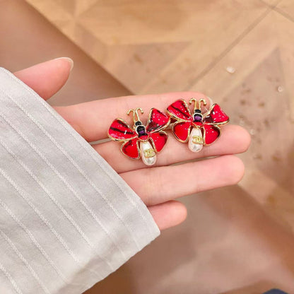 [Veyra Jewelry] Ladybug Enamel & Faux Pearl Clip-On Earrings