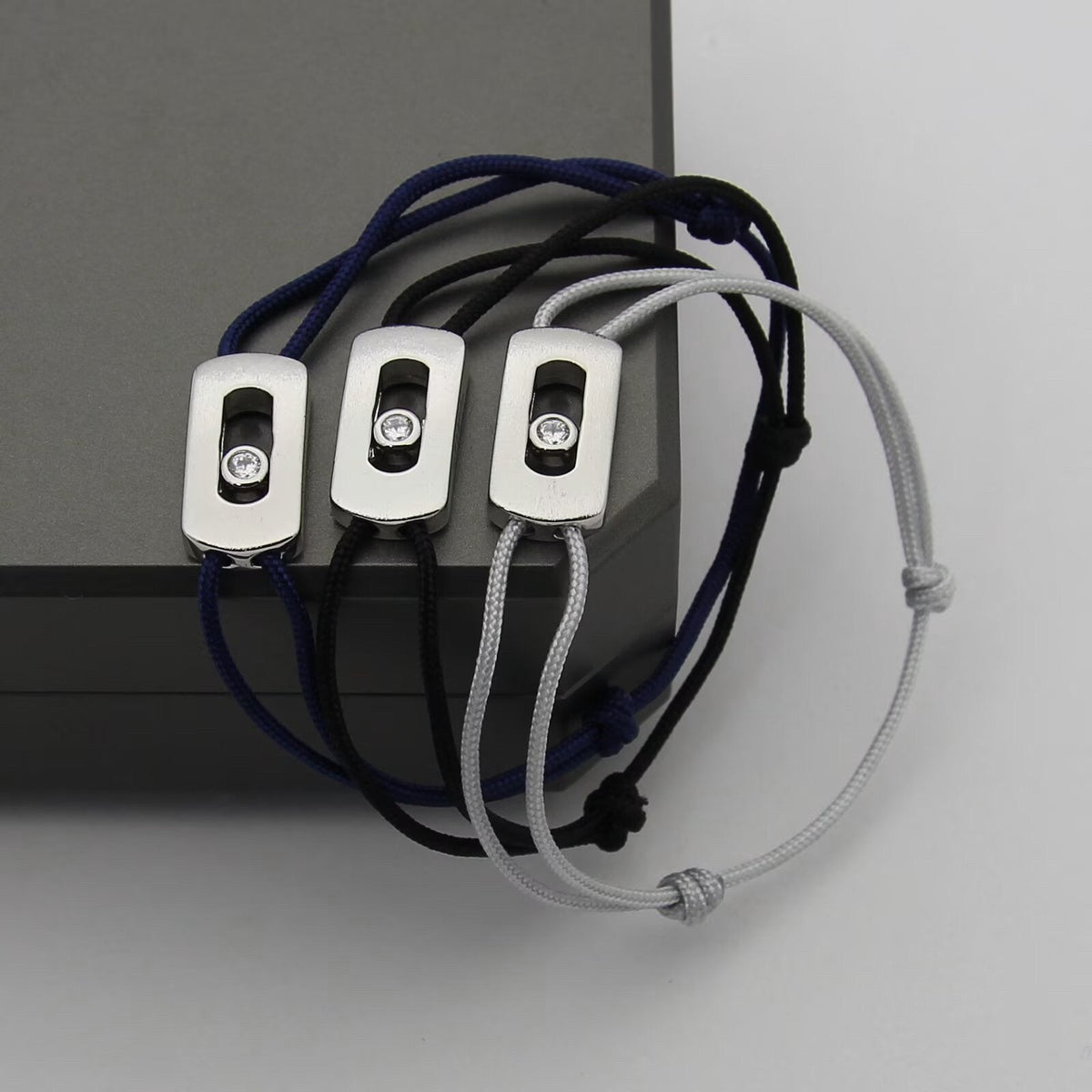 [Veyra Jewelry]My First Diamond Cord Bracelet