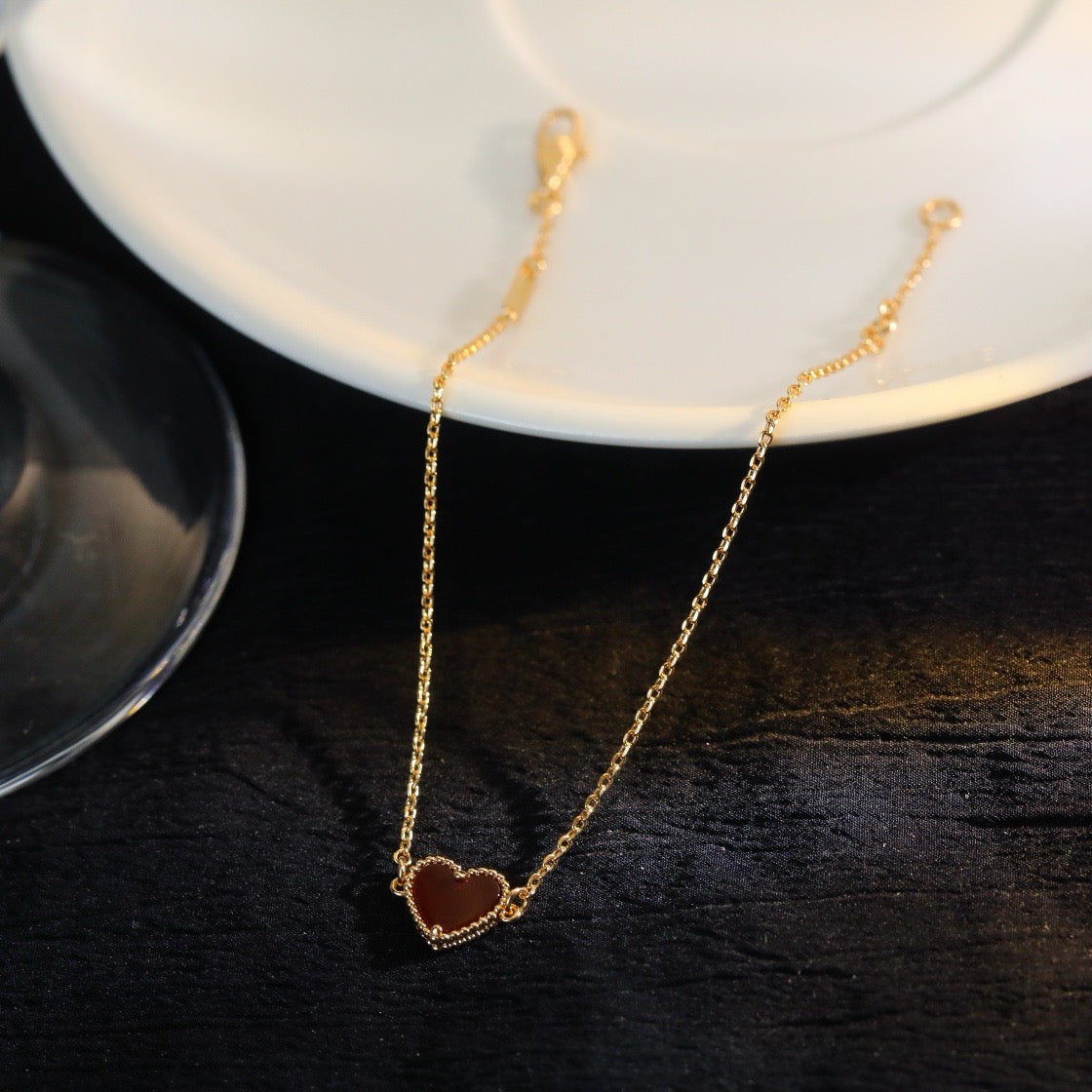 ¡®Veyra Jewelry¡¯Sweet Alhambra Mini Carnelian Heart Bracelet