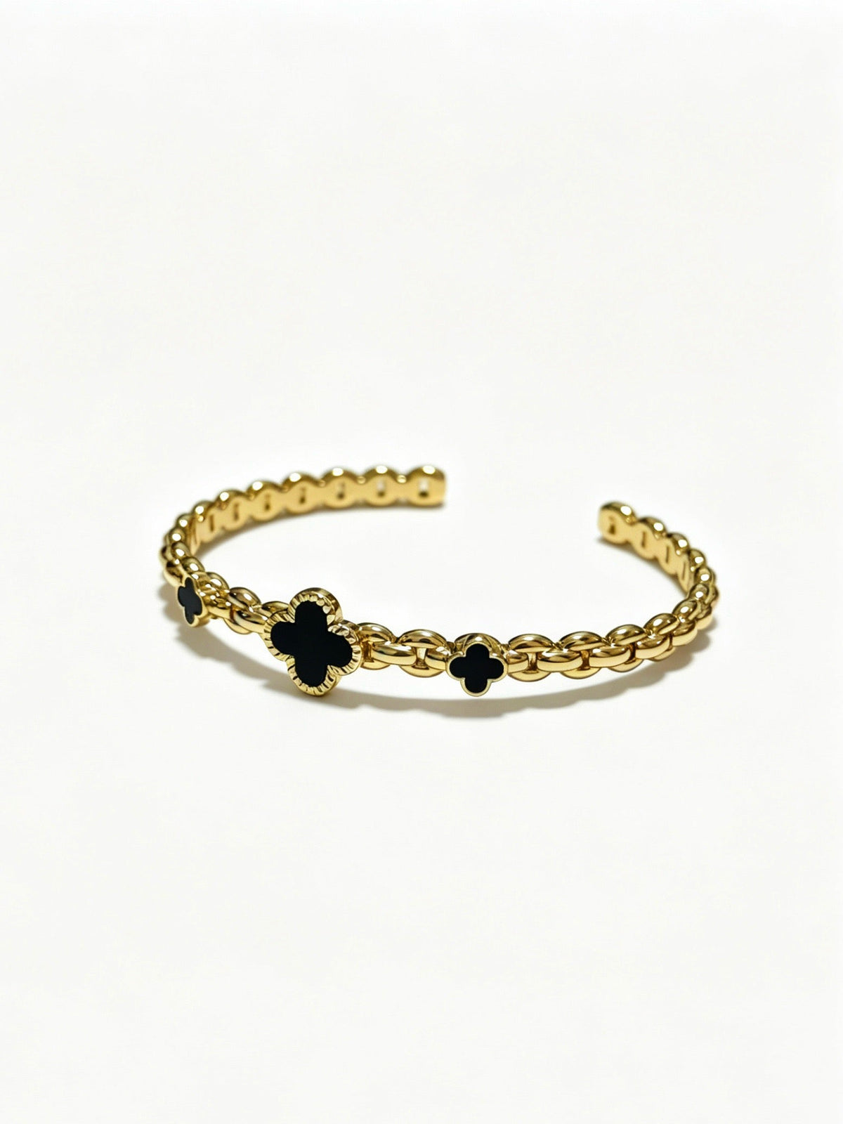 ¡®Veyra Jewelry¡¯Vintage Alhambra 3‑Flower Open Cuff, Black Onyx Gold‑Tone Chain Bangle