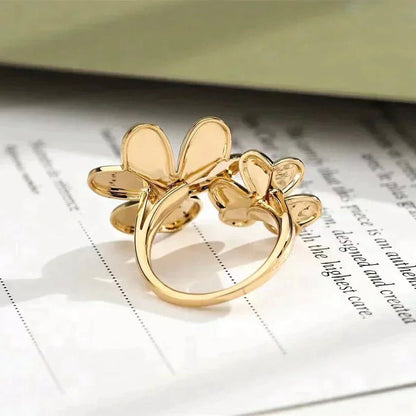 ¡®Veyra Jewelry¡¯CLOVER COMOS GOLD DIAMOND RING