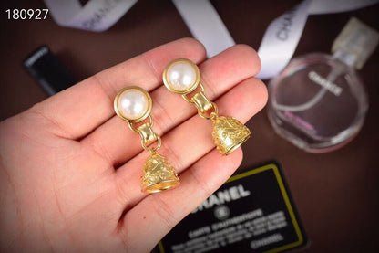[Veyra Jewelry]Golden Chanel stud earrings