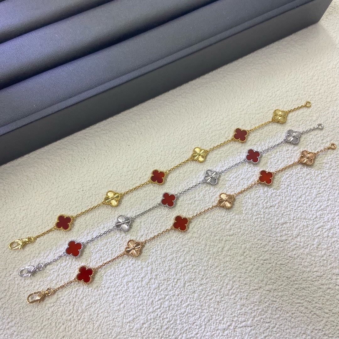 [¡®Veyra Jewelry¡¯]CLOVER 6 MOTIF RED AGATE LASER BRACELET
