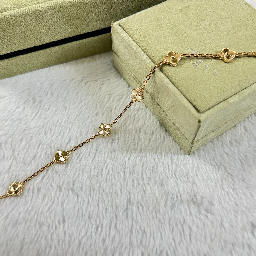 [Veyra Jewelry]New CLOVER 6 MOTIF DIAMOND BRACELET