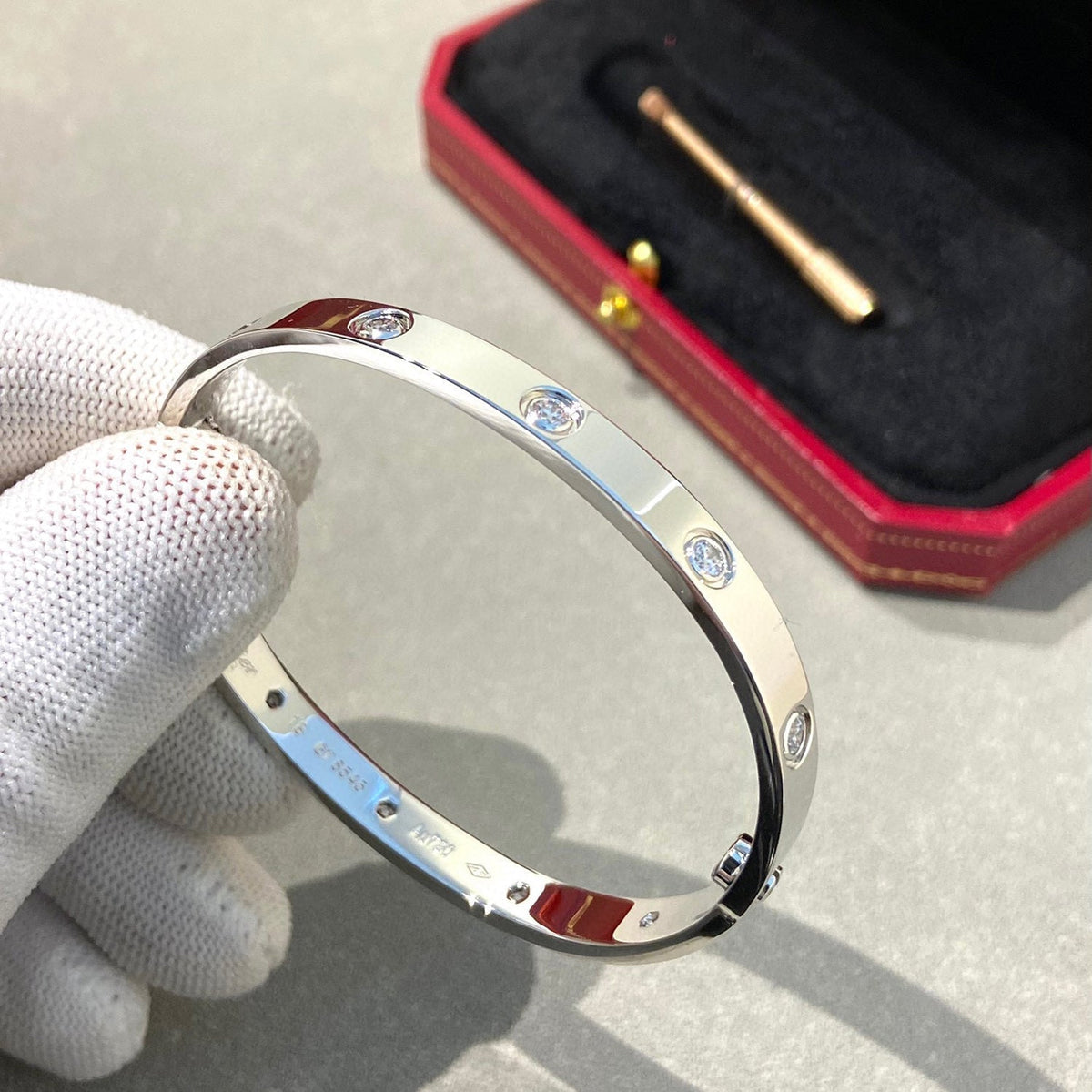¡®Veyra Jewelry¡¯LOVE BRACELET 6.1MM 10 DIAMONDS