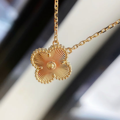 ¡®Veyra Jewelry¡¯CLOVER 15MM LASER NECKLACE