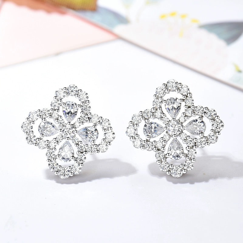 ¡®Veyra Jewelry¡¯LOOP EARRINGS FULL MOTIF DIAMOND 16MM