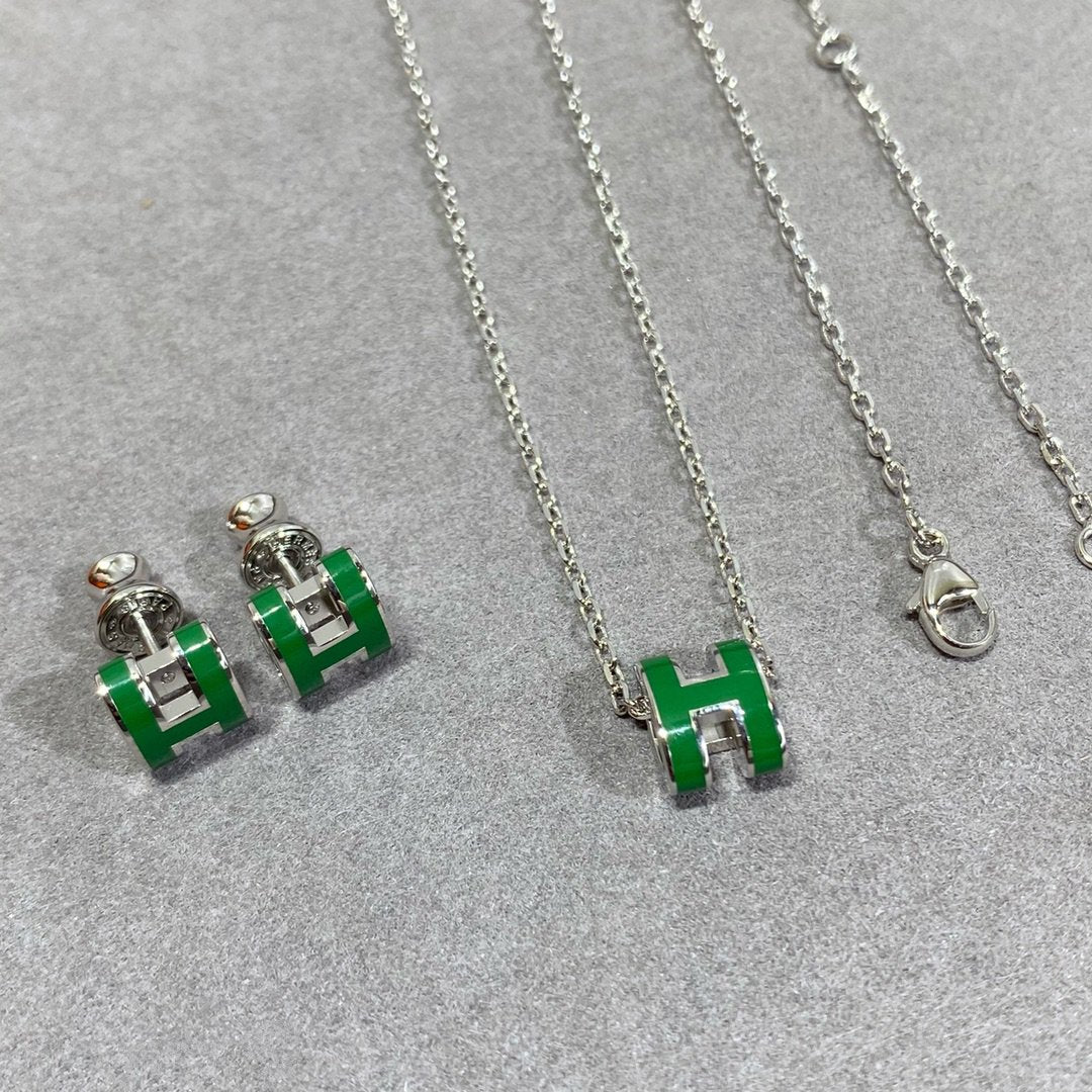 ¡®Veyra Jewelry¡¯POP H GREEN NECKLACE SILVER AND GOLD