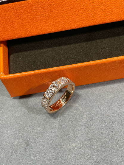 ¡®Veyra Jewelry¡¯KELLY PINK GOLD DIAMOND RING