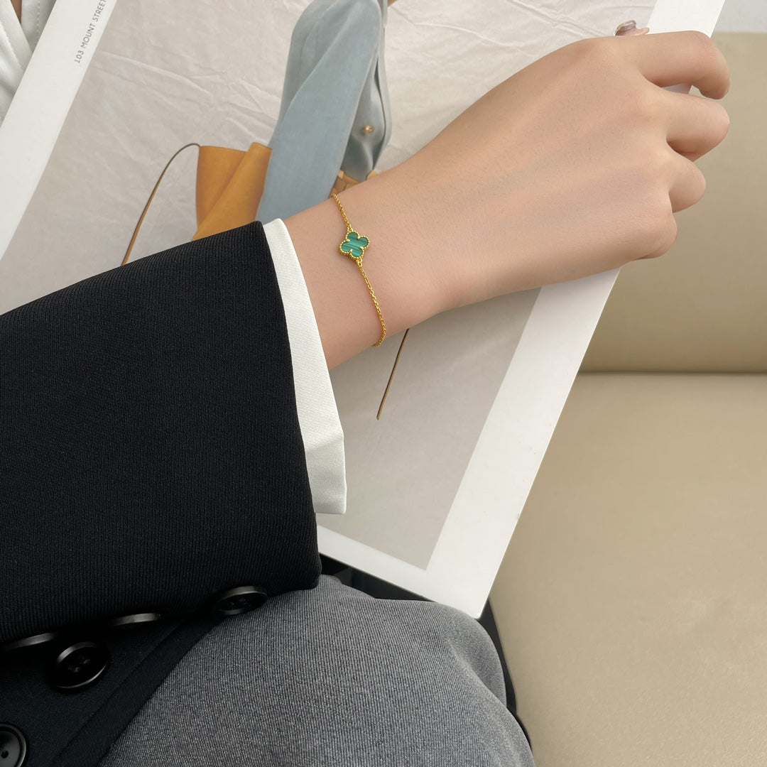 ¡®Veyra Jewelry¡¯CLOVER BRACELET MALACHITE 1 MOTIF